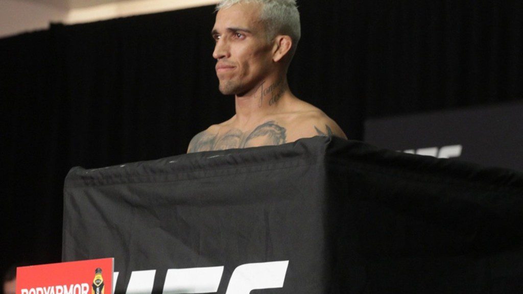 Charles Oliveira weigh in