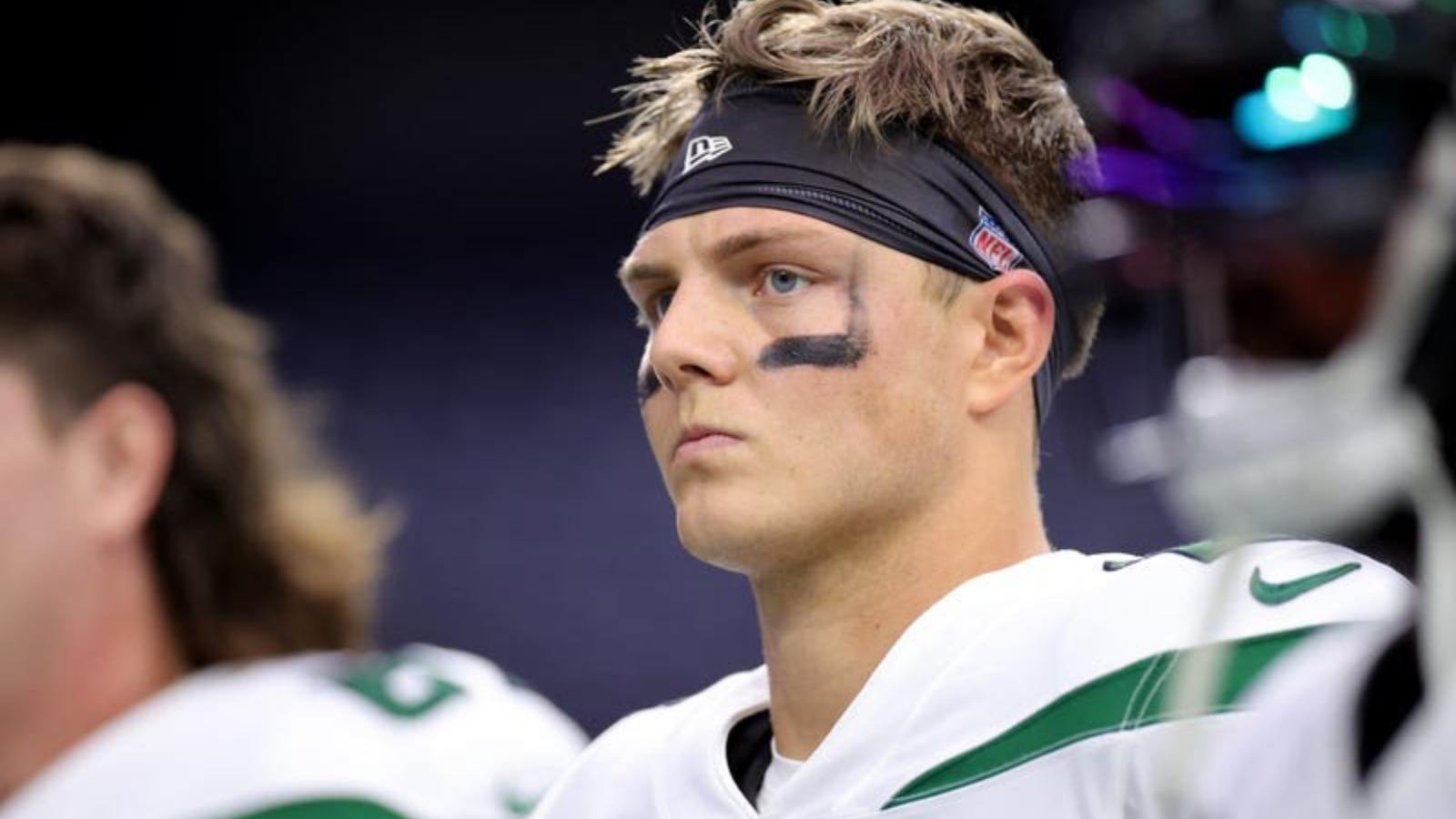 “Pure Garbage,” Jets Zach Wilson gets reprimanded on NFL Twitter as teammates turn on the QB after DREADFUL performance against the Patriots