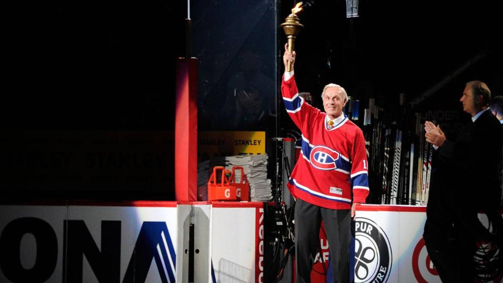 “…end of an era” – Hall of Famer Guy Lafleur lies in state at Bell Center, fans mourn Canadiens legend