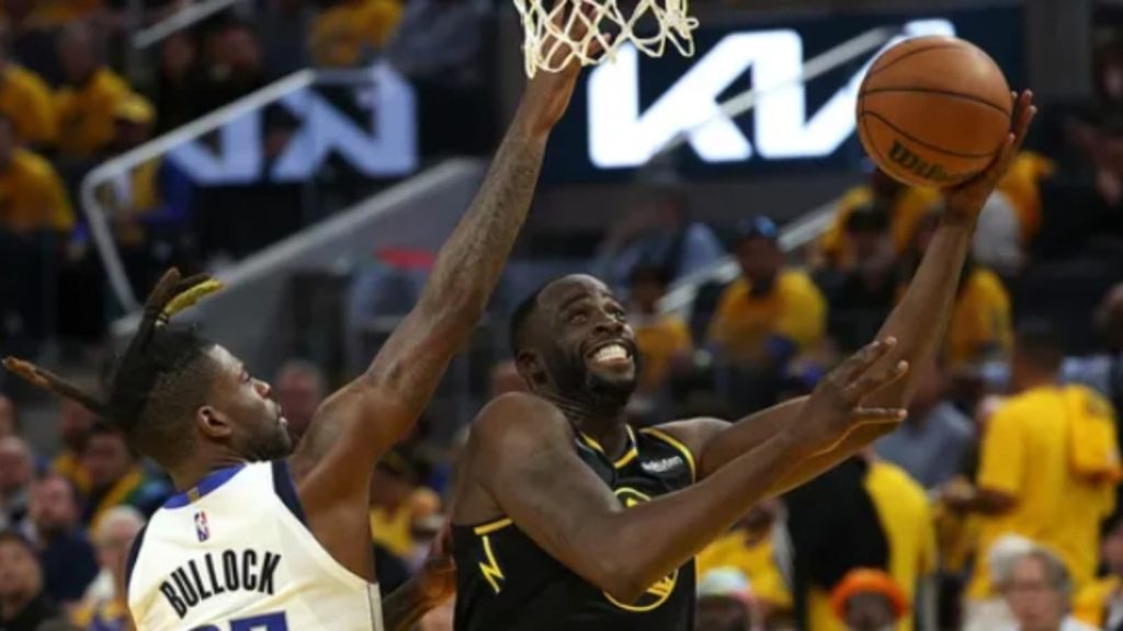 Reggie Bullock and Draymond Green