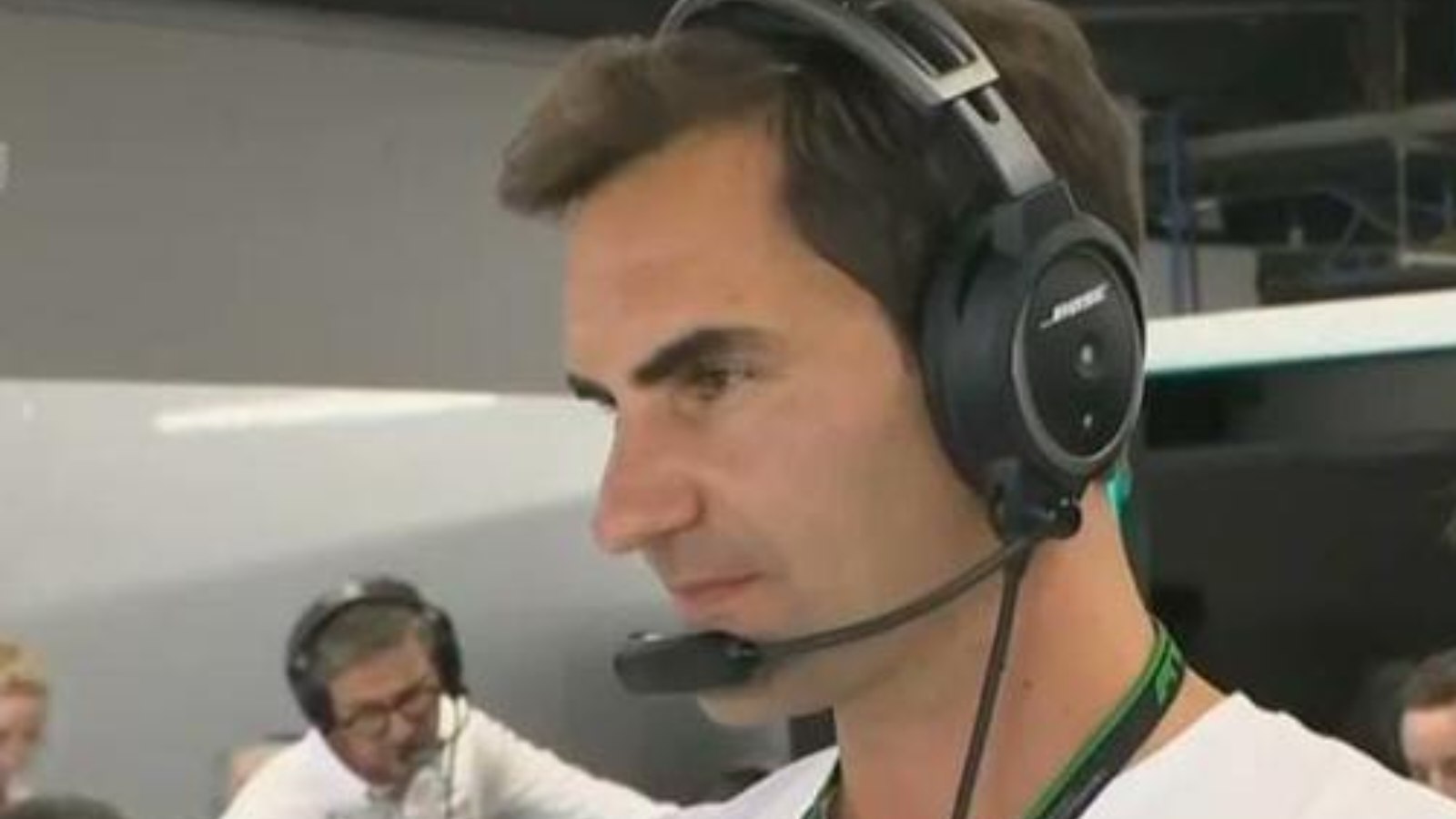 “House of GOATs,” Roger Federer spotted in Mercedes garage with Lewis Hamilton ahead of Spanish GP qualifying