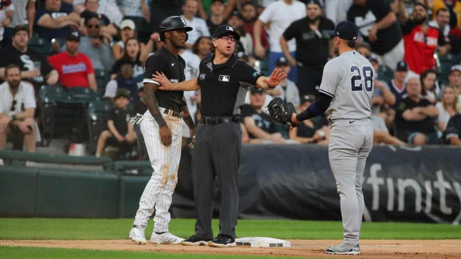 “Not what I was trying to do” – Yankees’ Josh Donaldson criticized over “racist” comment to White Sox shortstop Tim Anderson