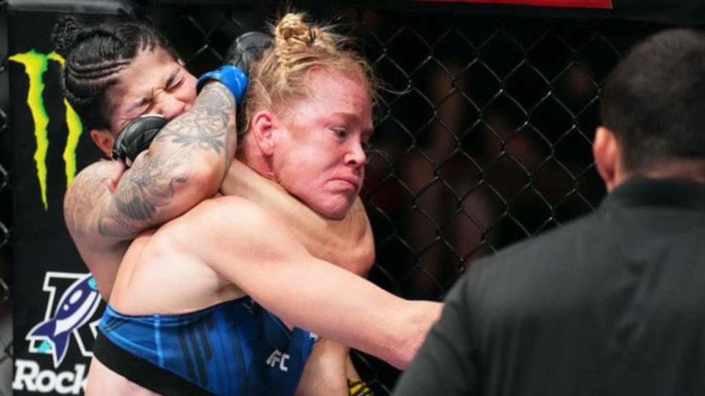 Holly Holm rear naked choke