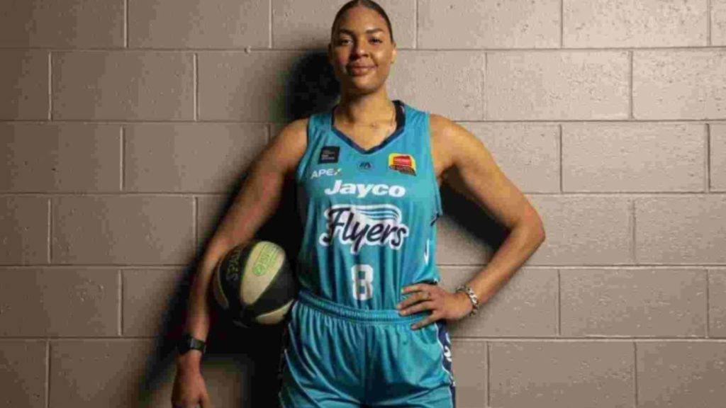 Liz Cambage