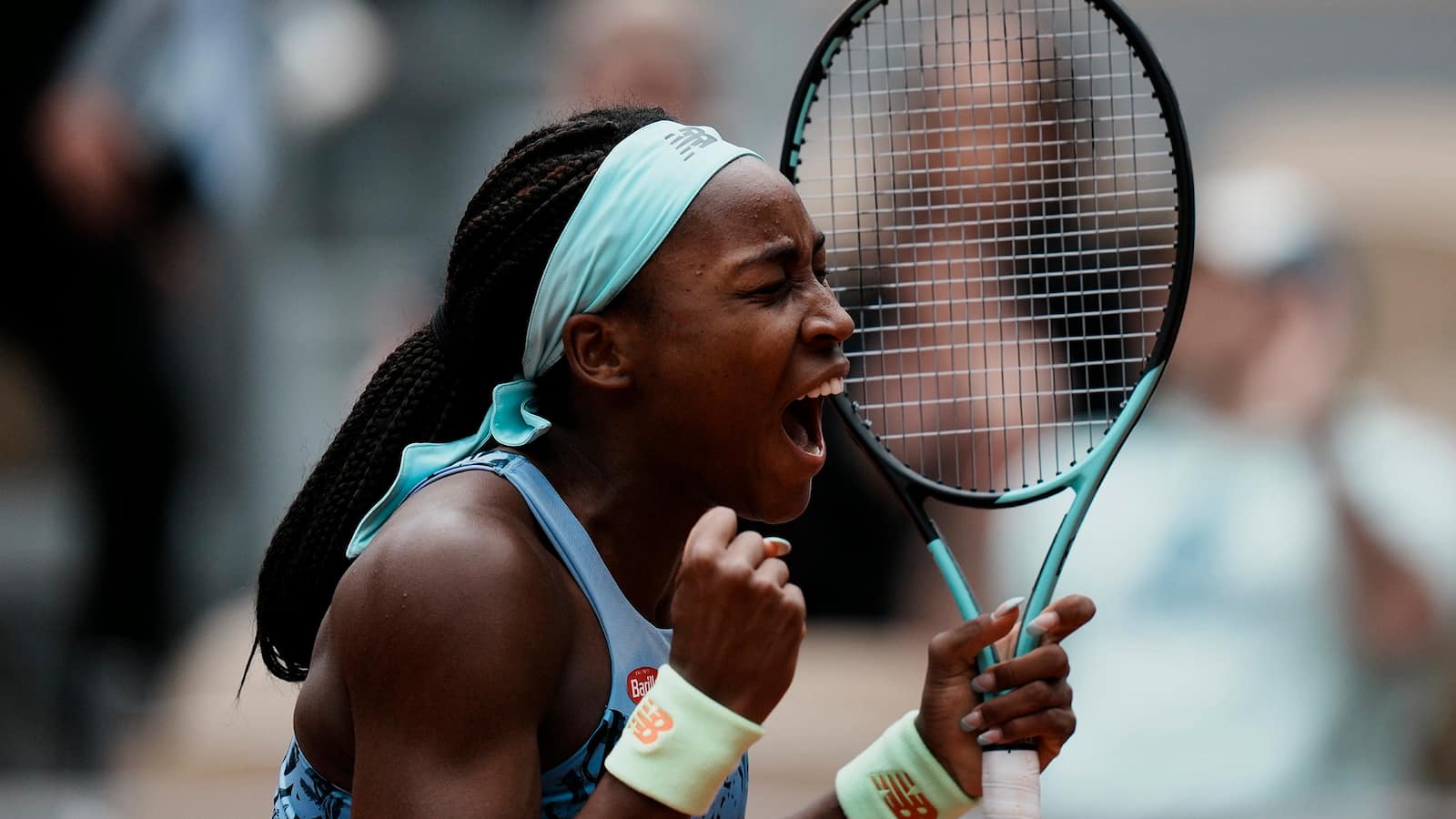 Coco Gauff enters maiden Grand Slam semi-final after a convincing win over Sloane Stephens in the 2022 French Open