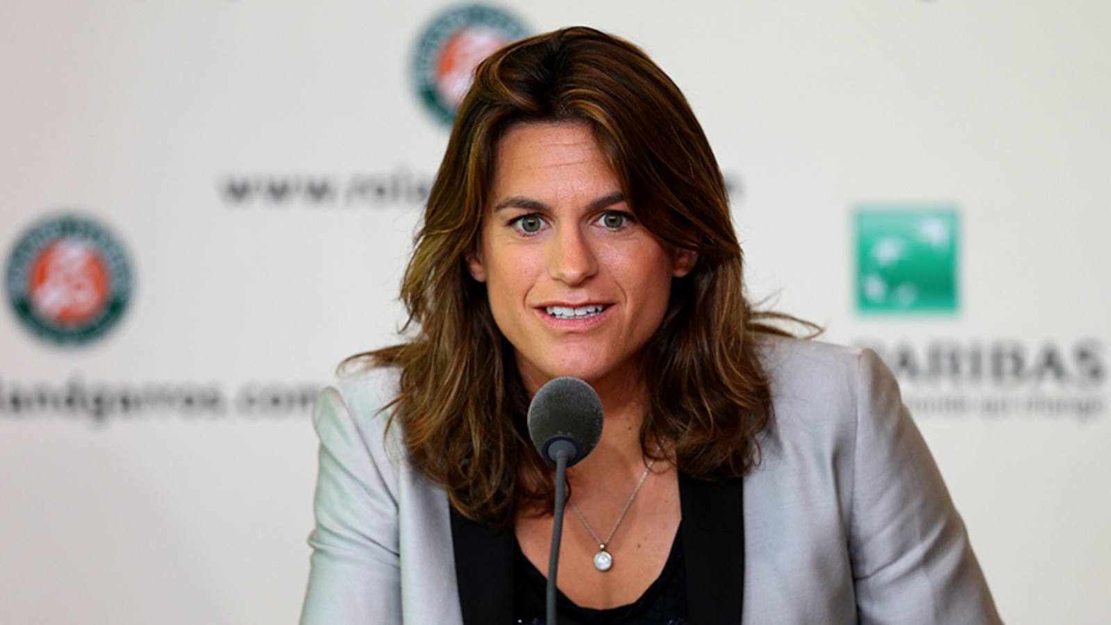 “Taken out of context, will try to be fair” Amelie Mauresmo defends her ‘less appealing’ point about women’s tennis