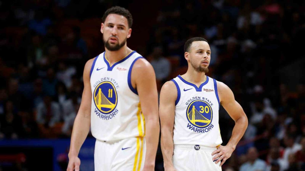 Klay Thompson and Stephen Curry truggling in 4th quarter