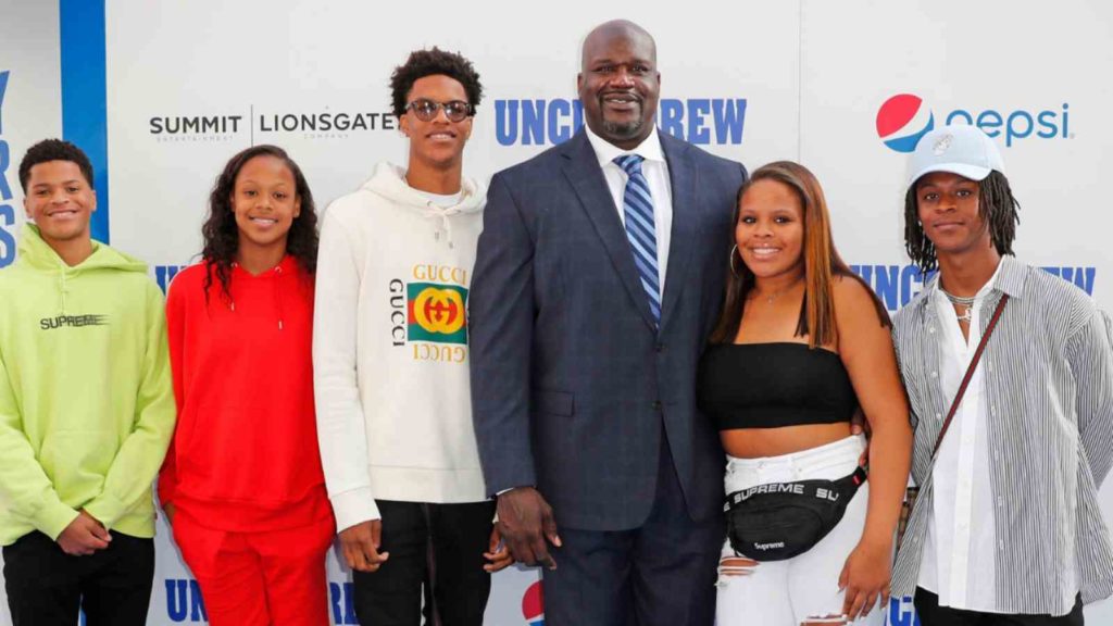 Shaq with his kids