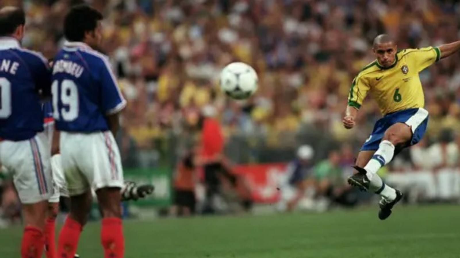 IMPOSSIBLE GOAL: When Roberto Carlos scored ‘THAT’ freekick against France 25 years ago