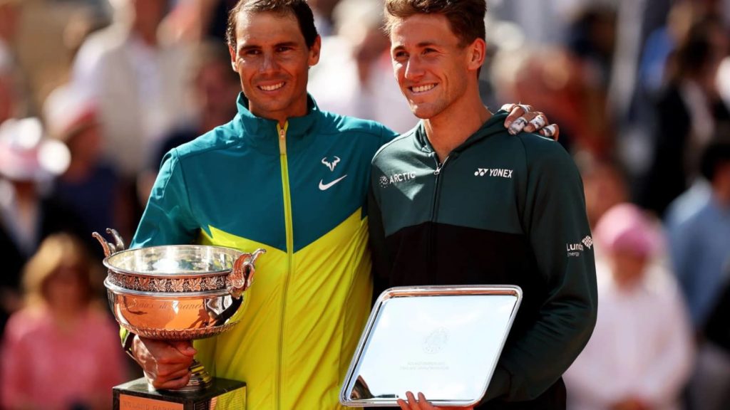 Rafael Nadal and Casper Ruud with their trophies at the 2022 French Open