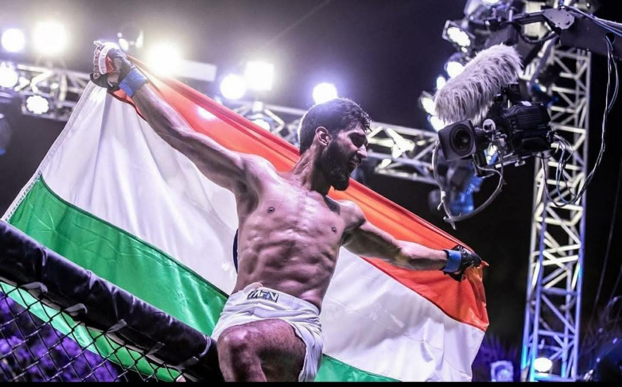 Indian prospect Anshul Jubli qualified for Road To UFC Semi-finals after opponent misses weight