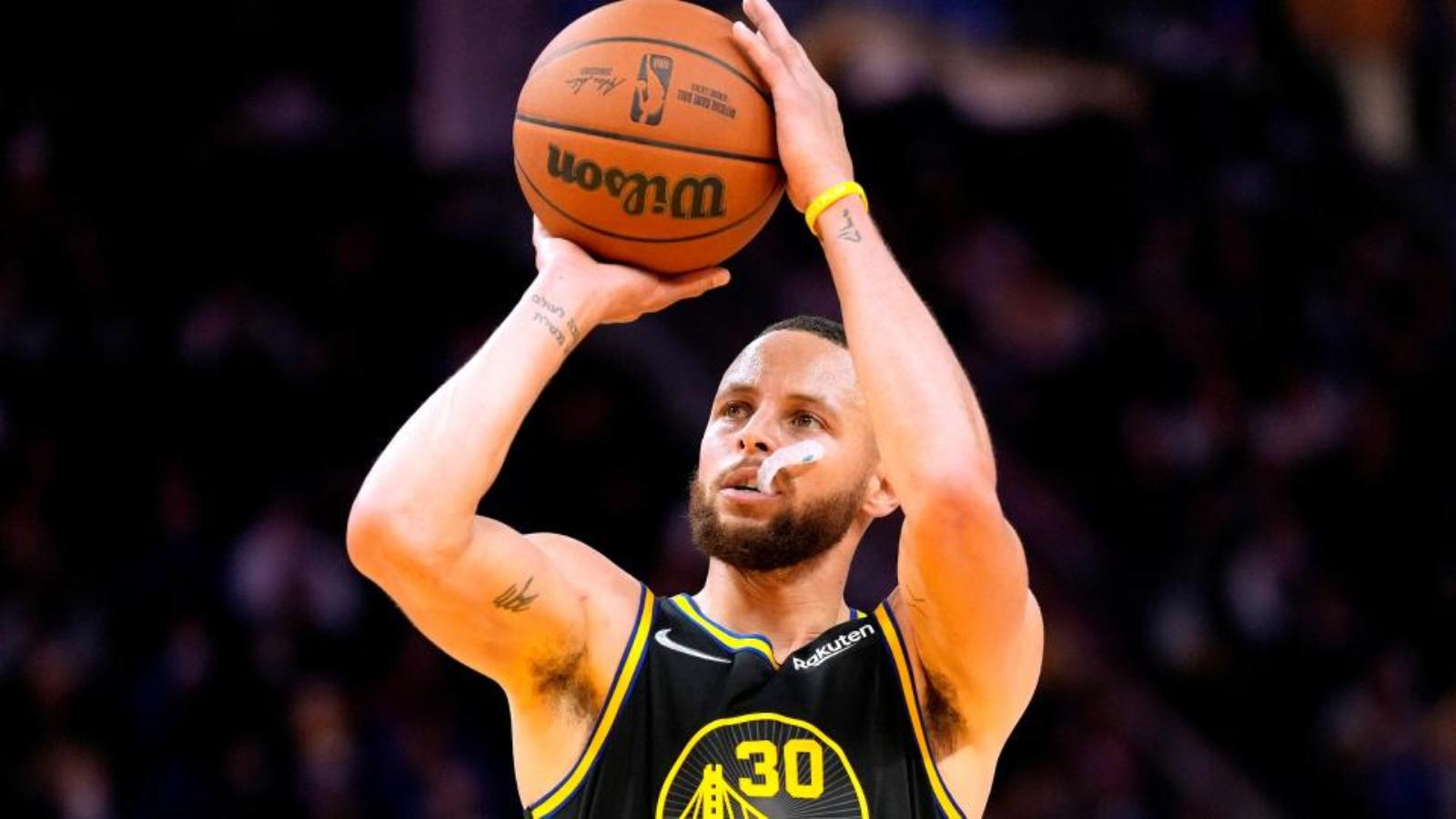 Steph Curry provides a tentative return date, says he’s healing well