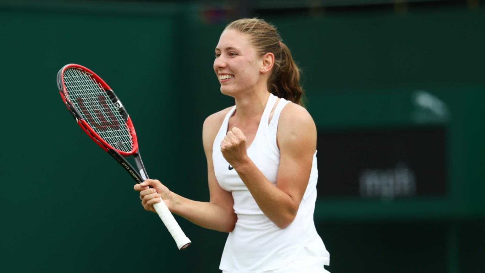 Ekaterina Alexandrova demolishes Aryna Sabalenka to win her second WTA title at the Libema Open 2022