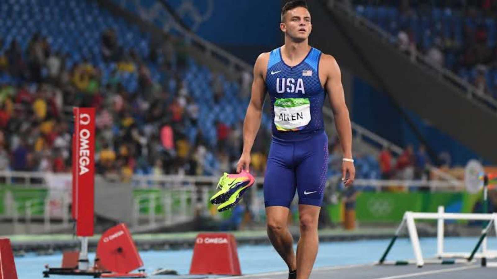 “Insane speed!”: Eagles WR Devon Allen shines on track; runs third faster 110m hurdles in history