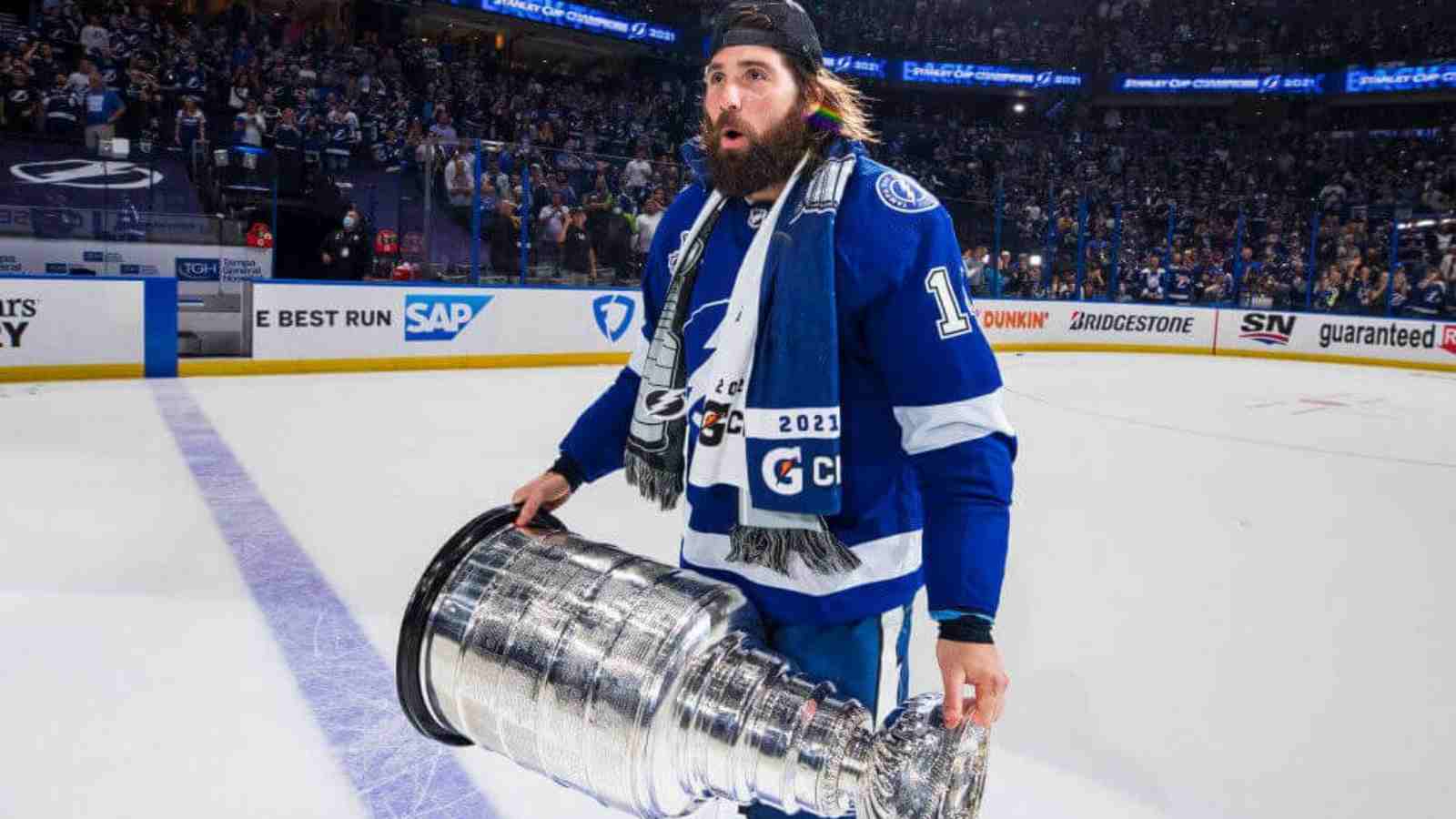 “Seems crazy to me” – Lightning forward Pat Maroon inches towards this accomplishment in Stanley Cup