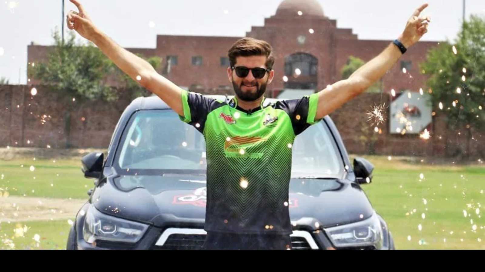 WATCH: PSL team Lahore Qalandars gift brand new car to Shaheen Afridi as a token of appreciation