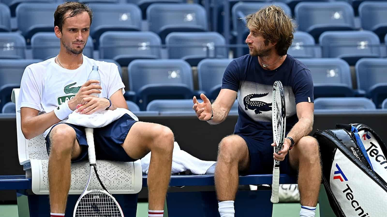 “We just authorize what already exists” Daniil Medvedev’s coach Gilles Cervara backs the ATP’s decision to legalise off-court coaching