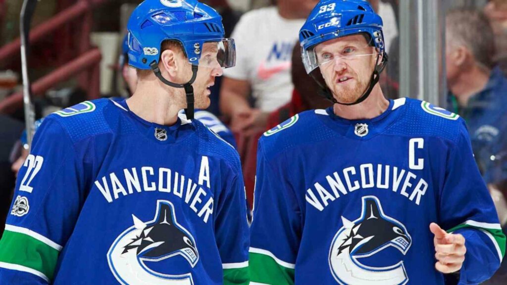 Henrik Sedin and Daniel Sedin get induced to the Hall of Fame and joins former teammate Roberto Luongo