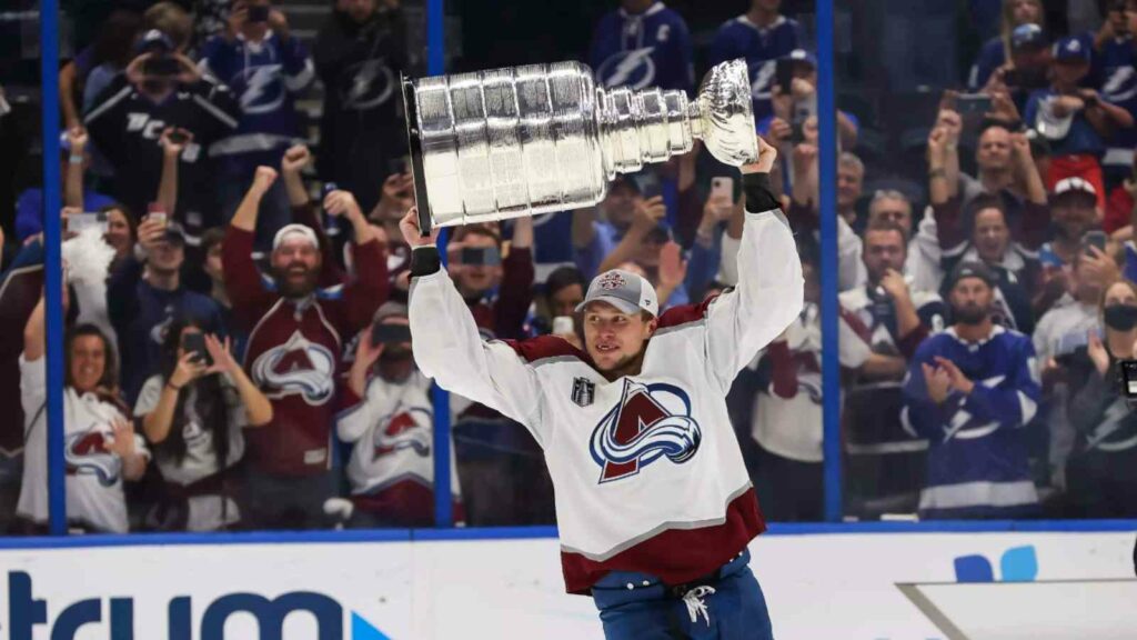 Erik Johnson wakes up with the Stanley Cup in the bed