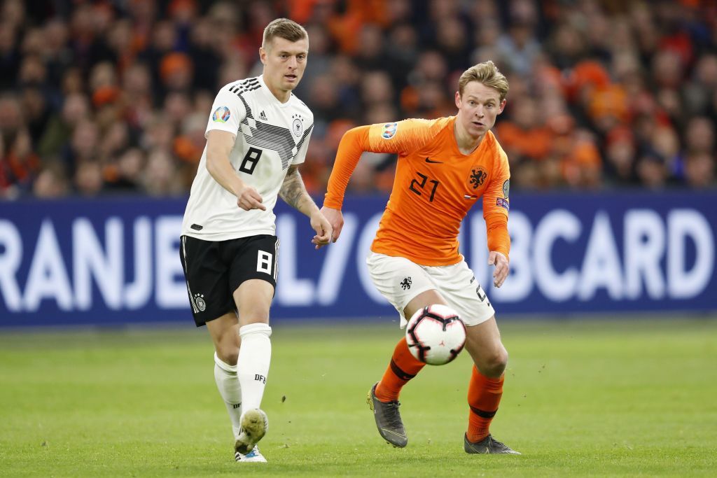 Frenkie de Jong has the second-highest long ball success rate after Tony Kroos in La Liga across the previous three seasons