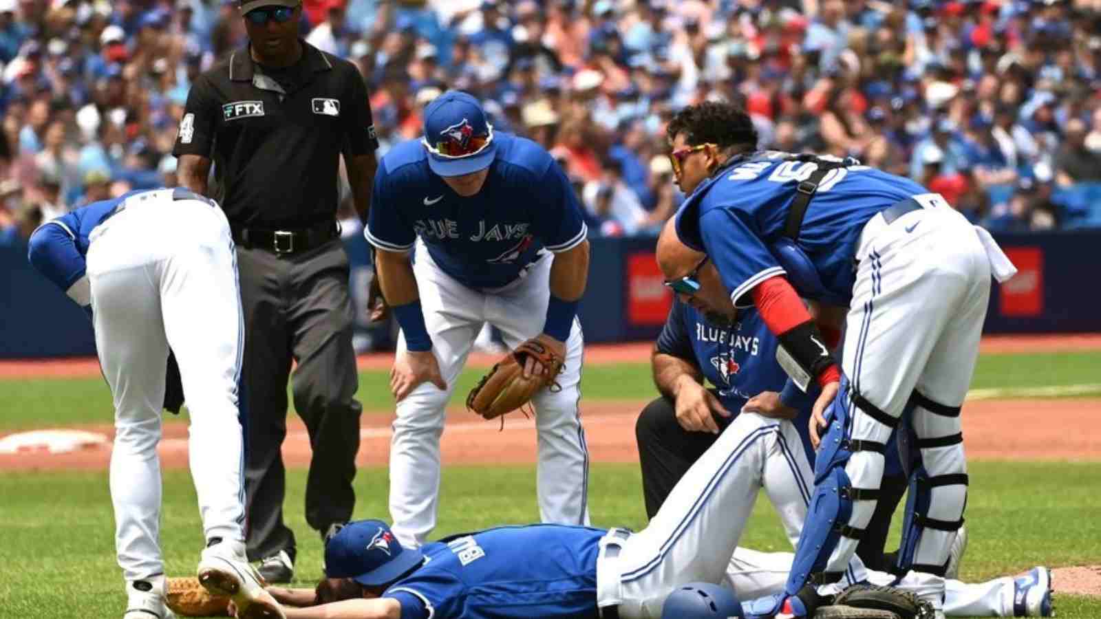 “Almost slammed incautiously” – Kevin Gausman viciously smacked on leg by Wander Franco in frightening moment