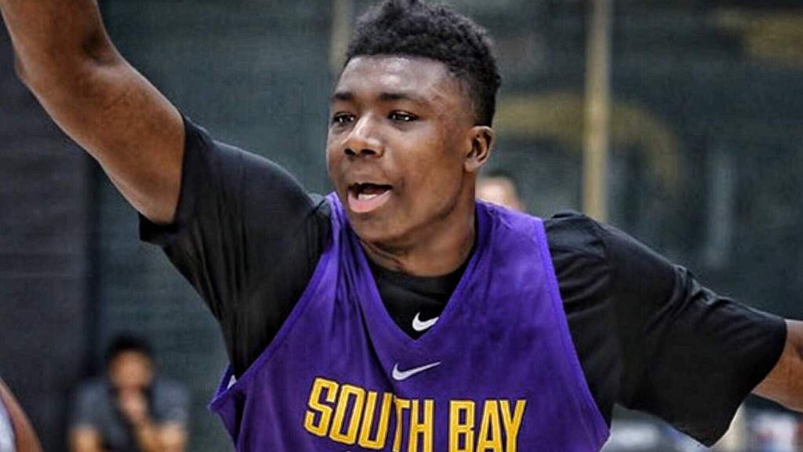 “If he gets going, LeBron is winning his 5th ring” Laker Nation goes berserk as purple and gold sign free agent Thomas Bryant