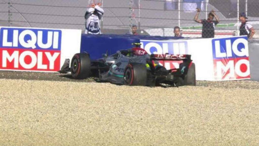 Lewis Hamilton hitting the wall during the Austrian GP qualifying