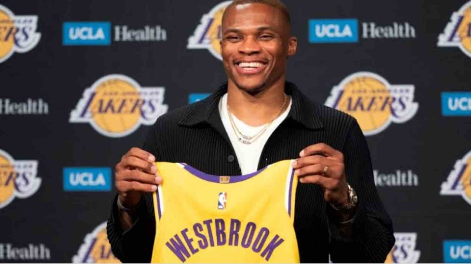 “Lakers are surely getting rid of him” Russell Westbrook’s #0 jersey gets included in 50% clearance sales