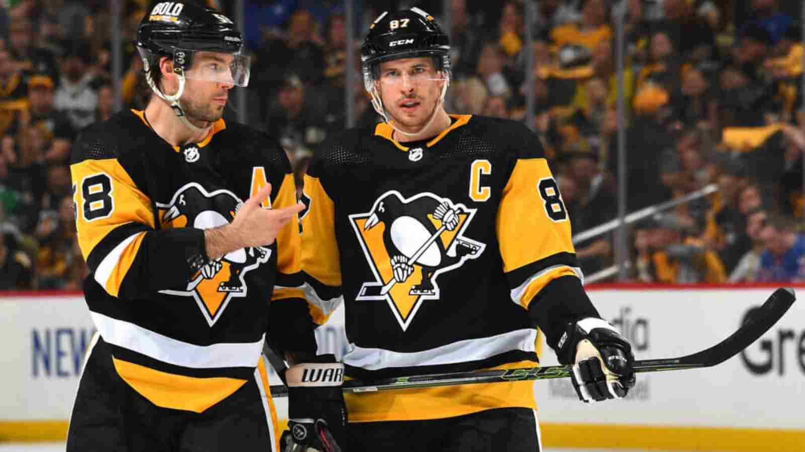 “Signed!” – Sidney Crosby happy to have Kris Letang back, waiting for Evgeni Malkin to re-sign