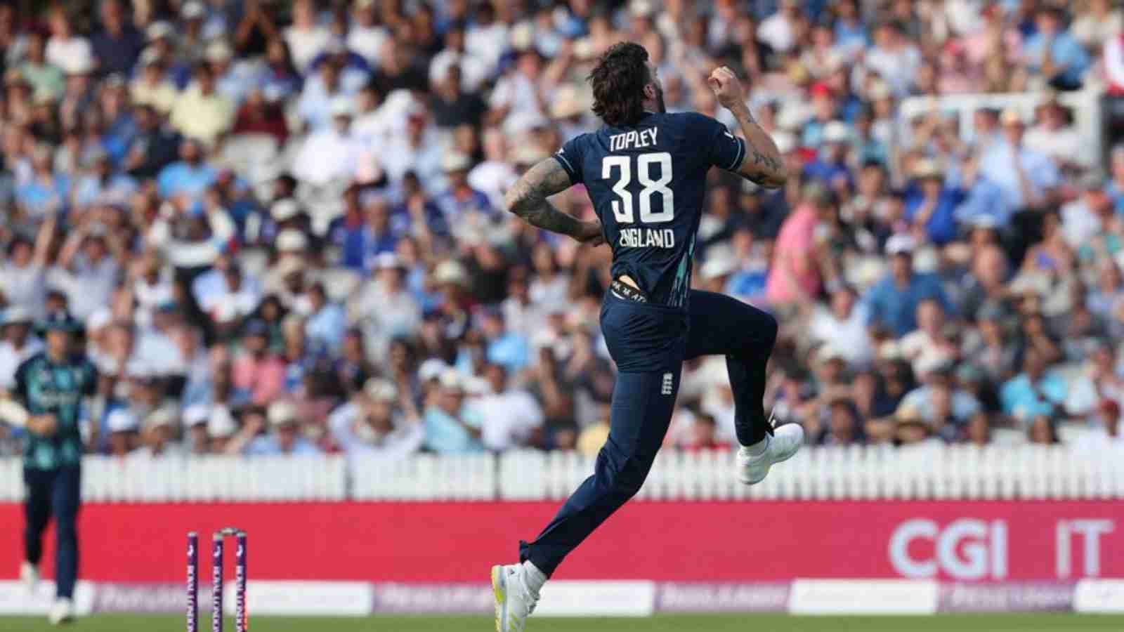 “This man deserves everything”- Reece Topley stars with ball, picks 6 wickets to bowl out India for 146