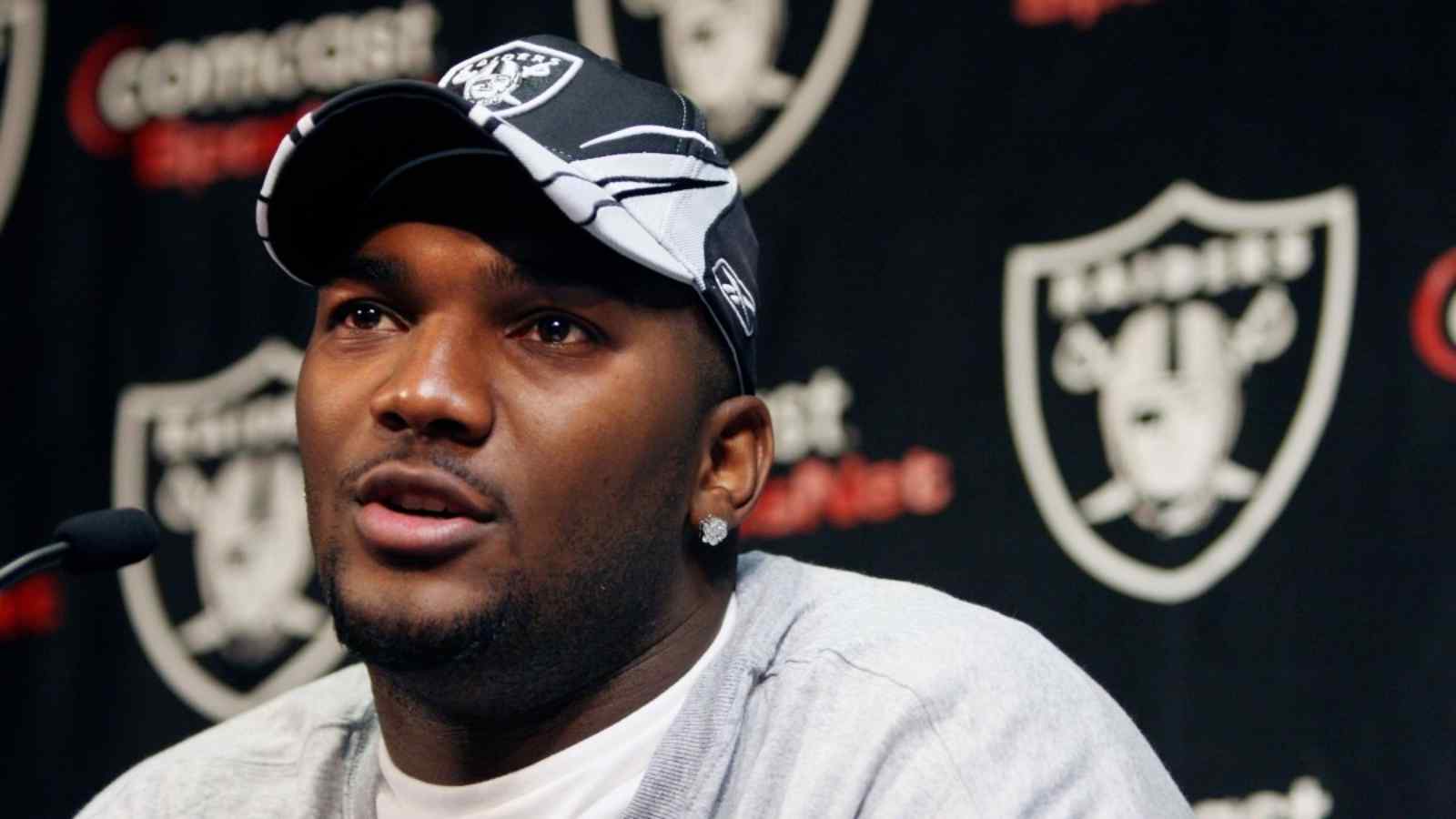 “I was dealt a fu**ed up hand”: Former Raiders QB and biggest NFL bust JaMarcus Russell accuses the Las Vegas Raiders of ruining his career