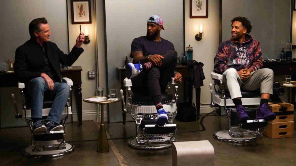 Lebron James(centre) in "The Shop"