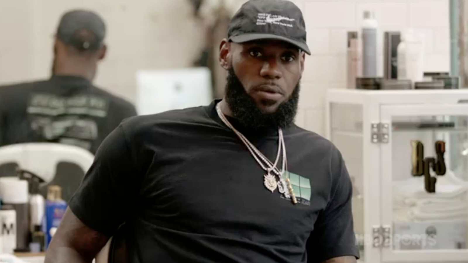 “Four motherf**kers on me” LeBron James reveals why he passes the ball too often