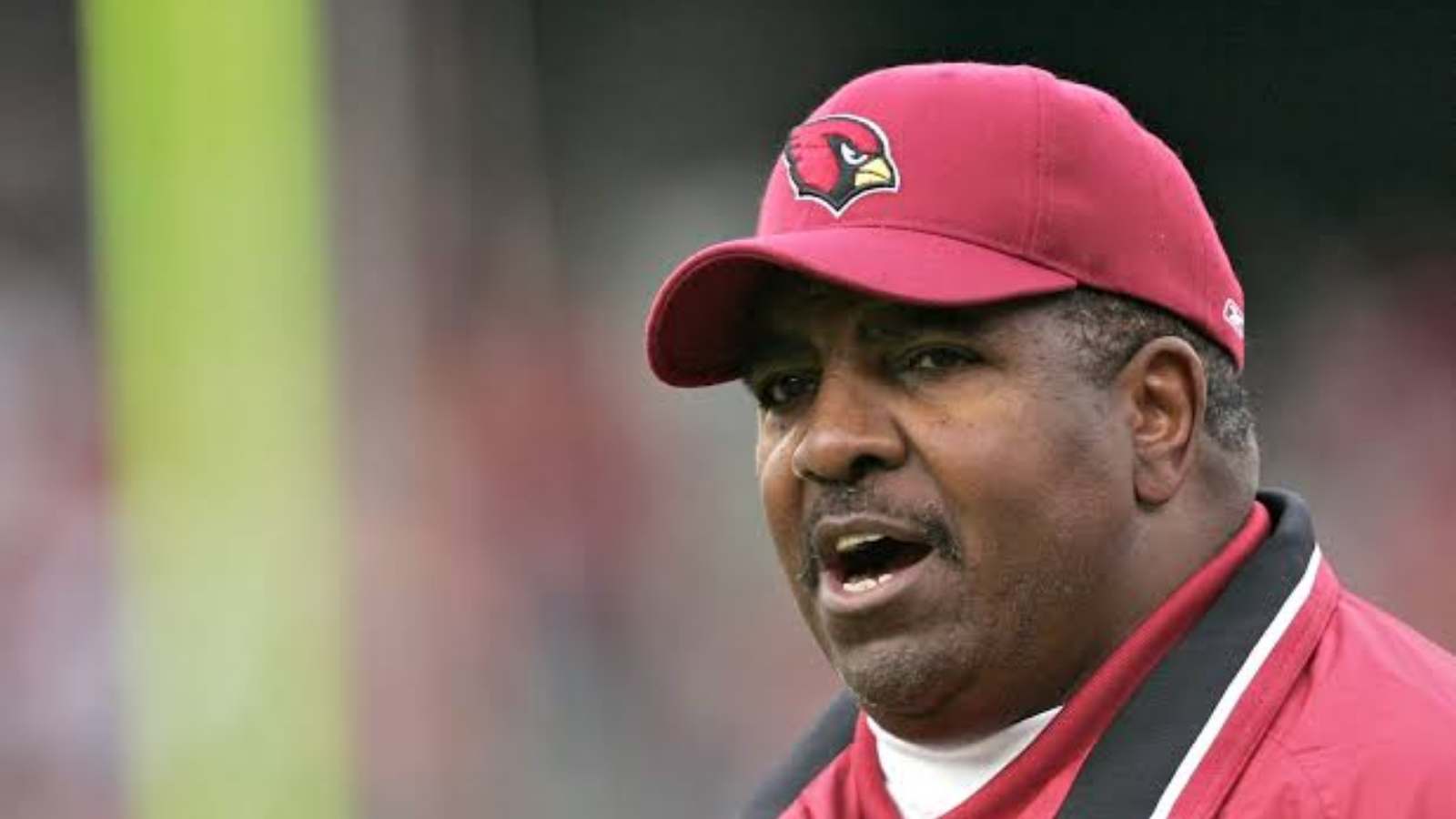 “Crown their a**”: When legendary coach Dennis Green unleashed one of the most famous RANTS in the history of NFL