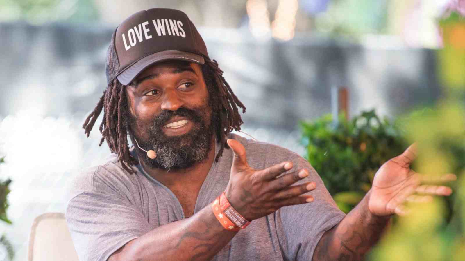 “Put the Cannabis in there and crush up a Vicodin before rolling it up”: Former NFL star Ricky Williams shares the self-medication secrets of top athletes in the league