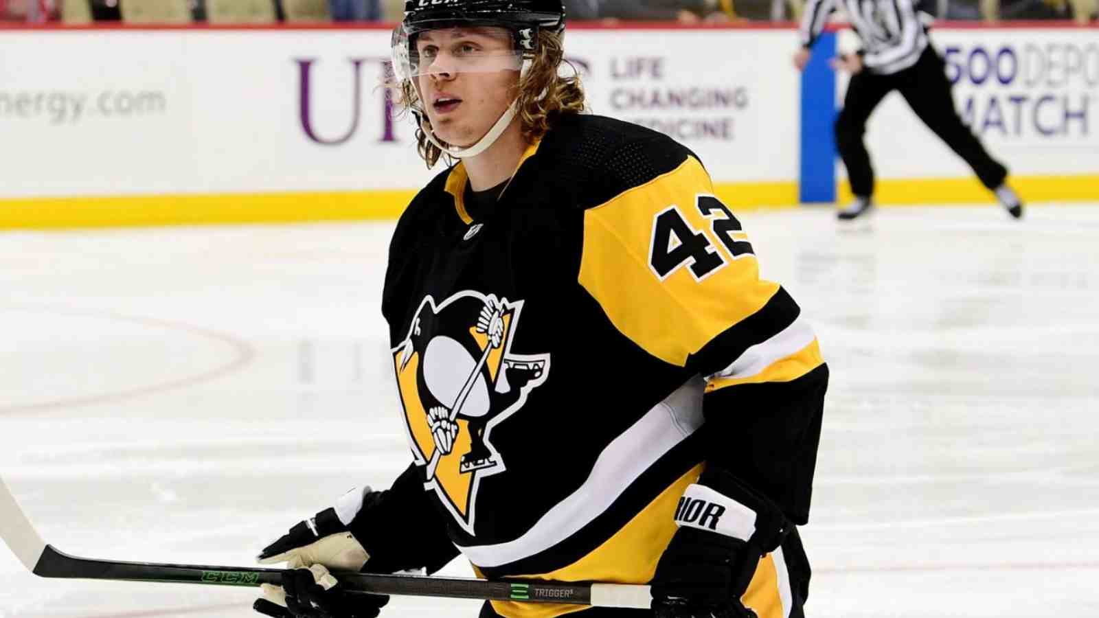 “Congrats Kappy!” – Forward Kasperi Kapanen inks two-year $6.4 million contract with Penguins, avoids arbitration hearing