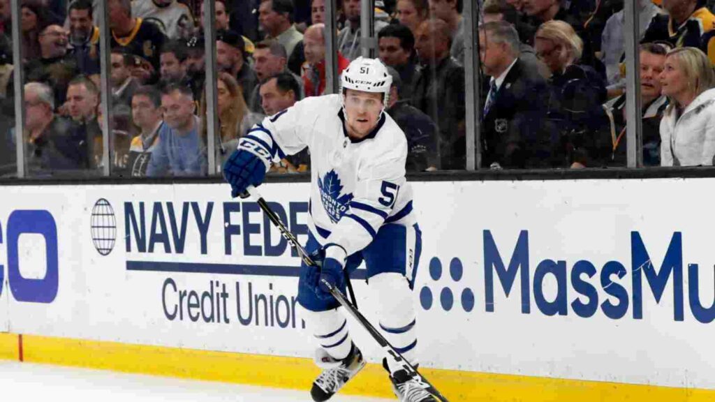 Jake Gardiner ready to start NHL season with Carolina Hurricanes