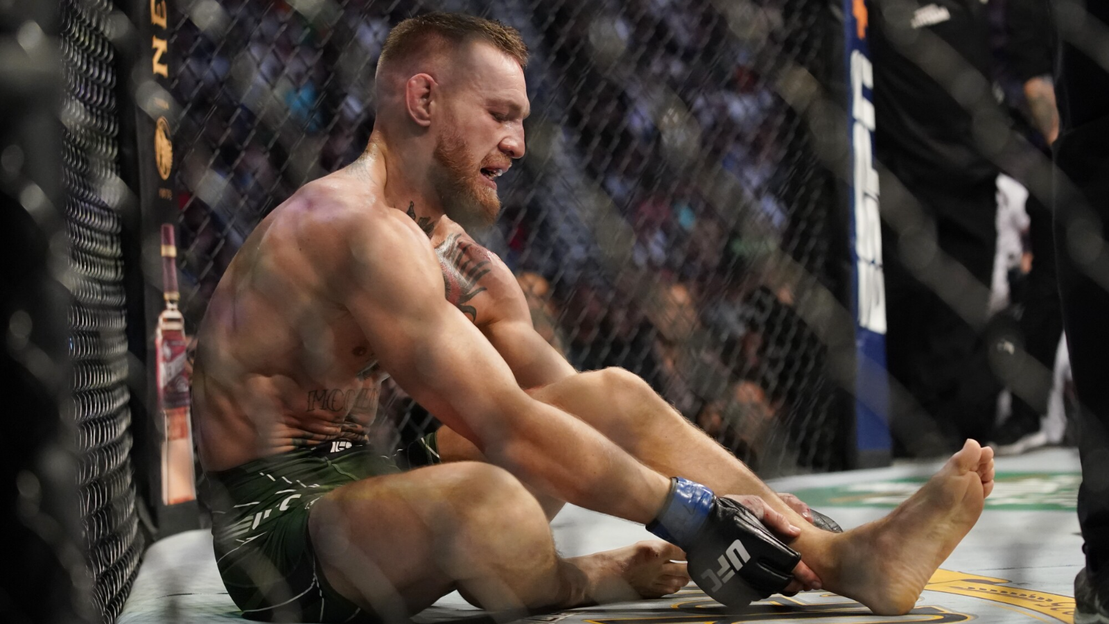 “He snapped his leg in half”- Michael Chandler asks everyone to calm the fu*k down with their call-outs of Conor McGregor