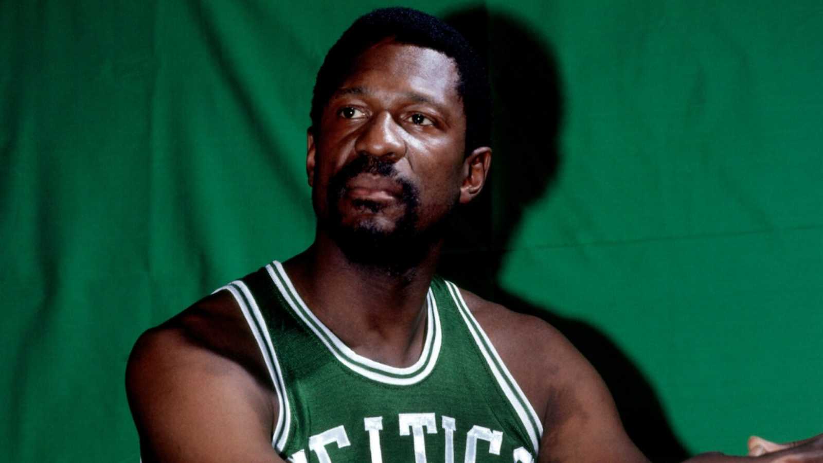 “Go back to Africa Baboon….Nigg*r” Bill Russell emerged as a Civil Rights Hero amid extensive racism from Boston Celtics fans itself