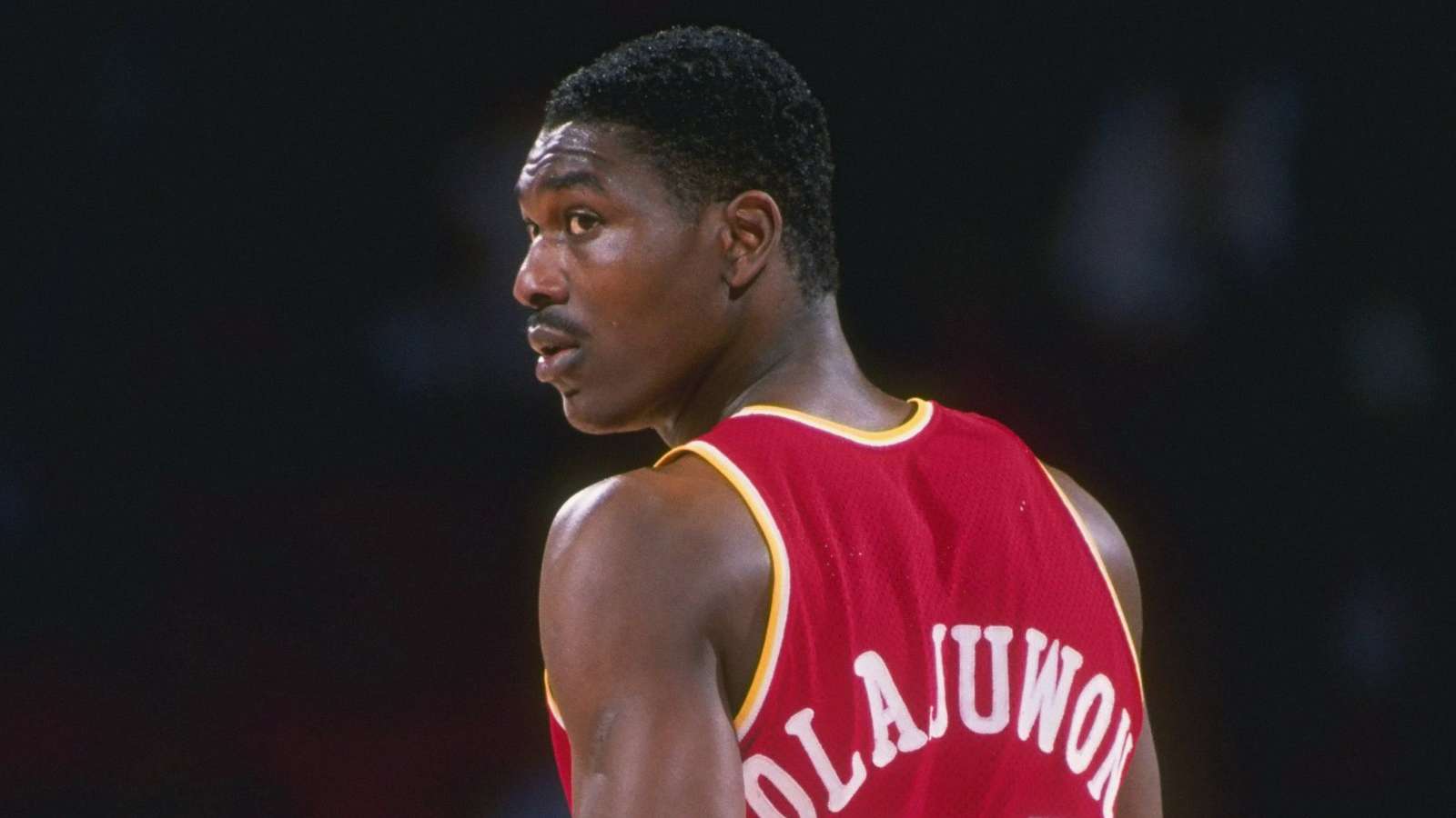 “One of the greatest could have been stabbed” Hakeem Olajuwon could have been murdered by his Rockets teammate if it wasn’t for law enforcement