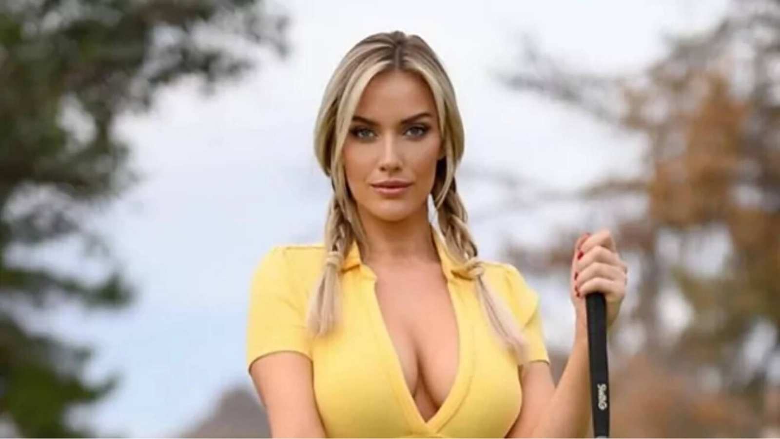 Paige Spiranac promotes new range of golf products, fans find them “very hard to notice” under risqué photos