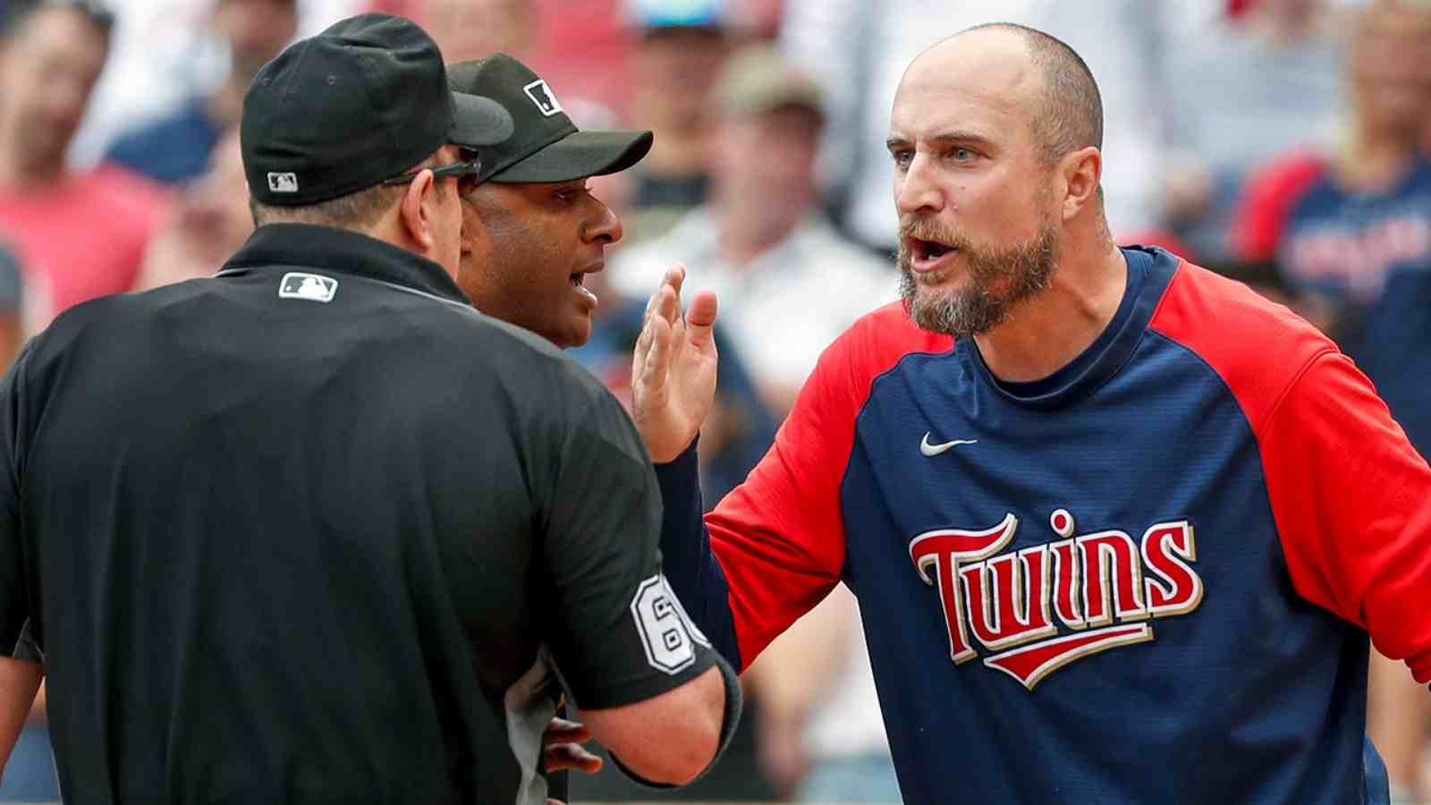 Watch: Rocco Baldelli heckling with the umpire, thrown out as Blue Jays clutch the victory