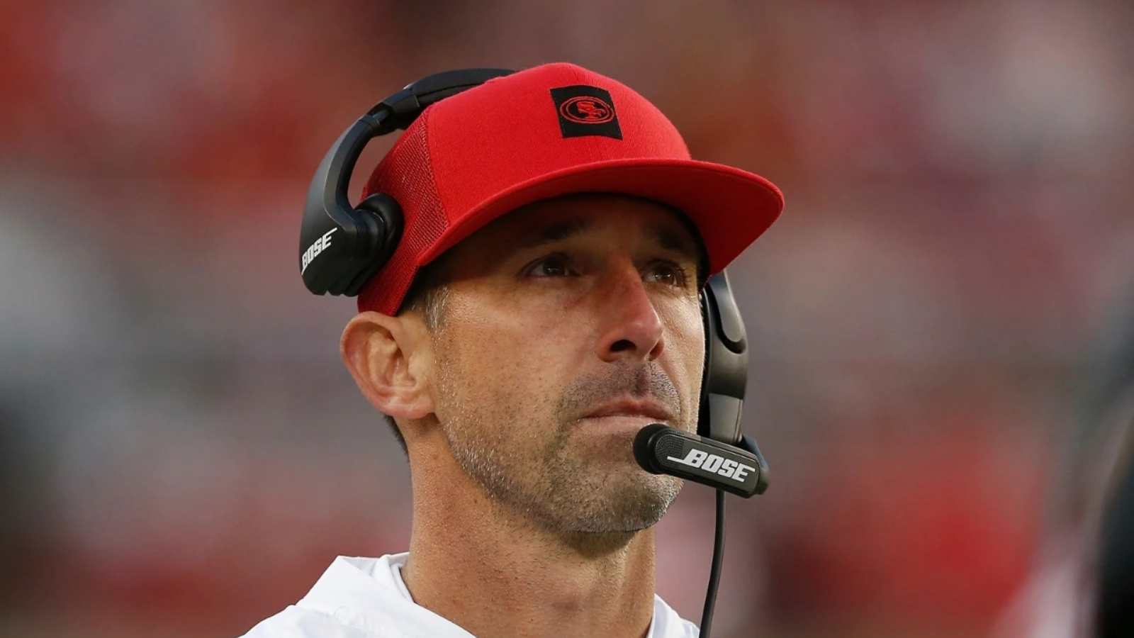 “I have beef with them”: San Francisco 49ers HC Kyle Shanahan is STRONGLY against the NFL’s sideline hat rules