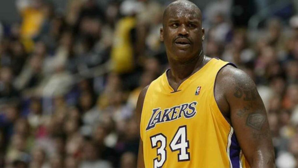 Shaquille O'Neal of Los Angeles Lakers