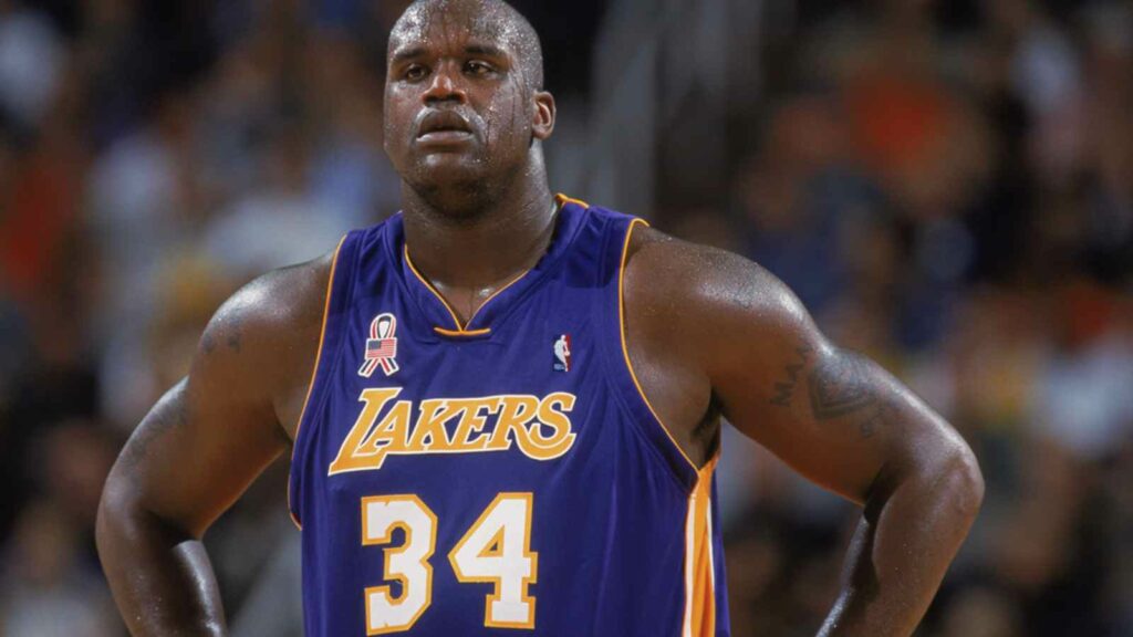 Shaquille O'Neal of Los Angeles Lakers