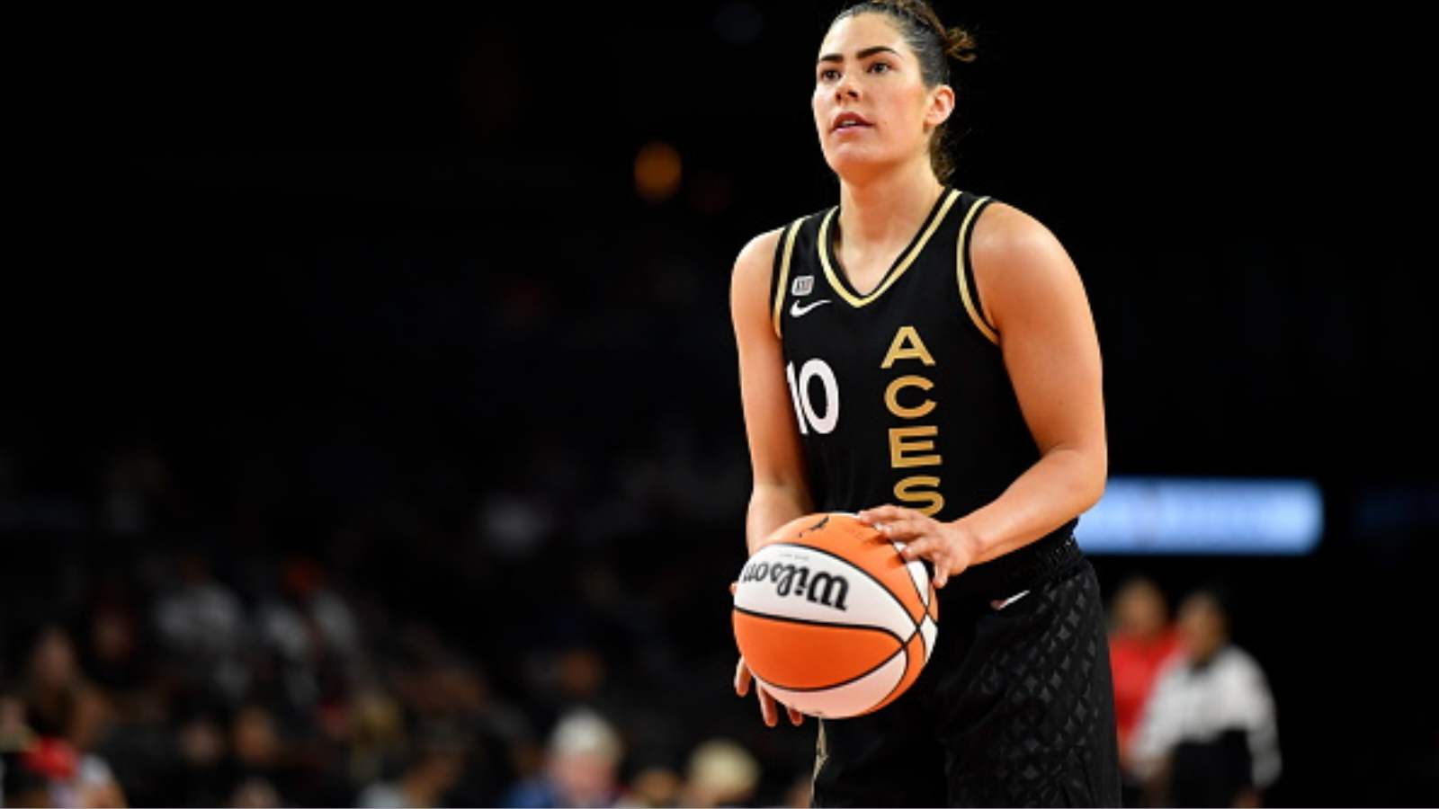 “This is why we love you” Twitter fans react as Kelsey Plum reaches out to help breast cancer victim fulfil her dreams