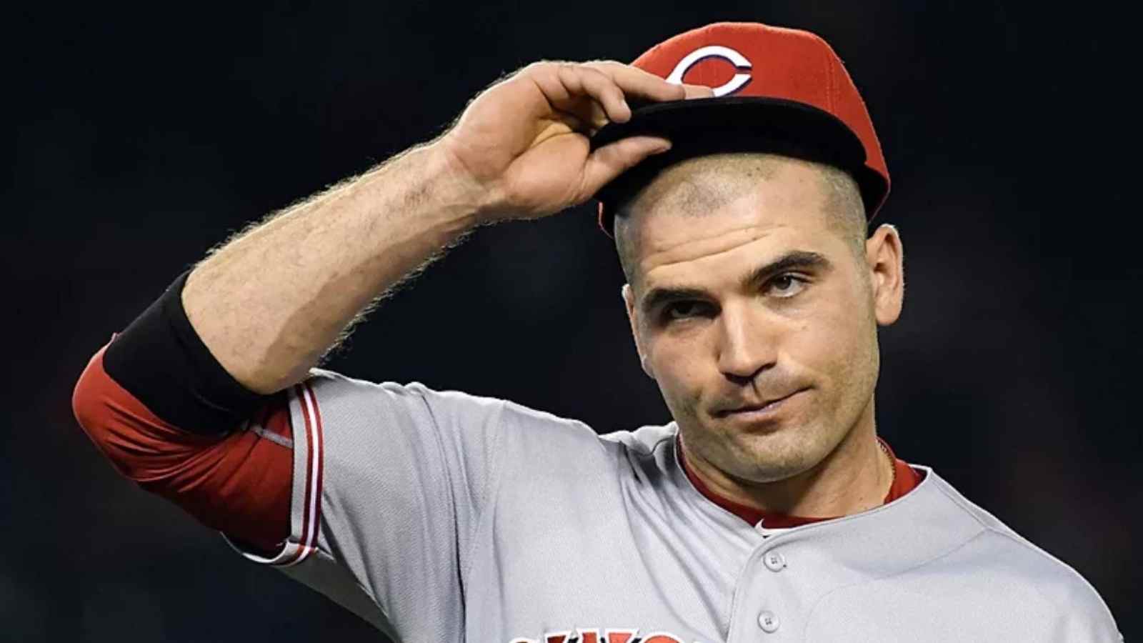 “Tried to play through it”: Joey Votto traumatizes fans after announcing season-ending surgery for a Rotator Cuff Tear