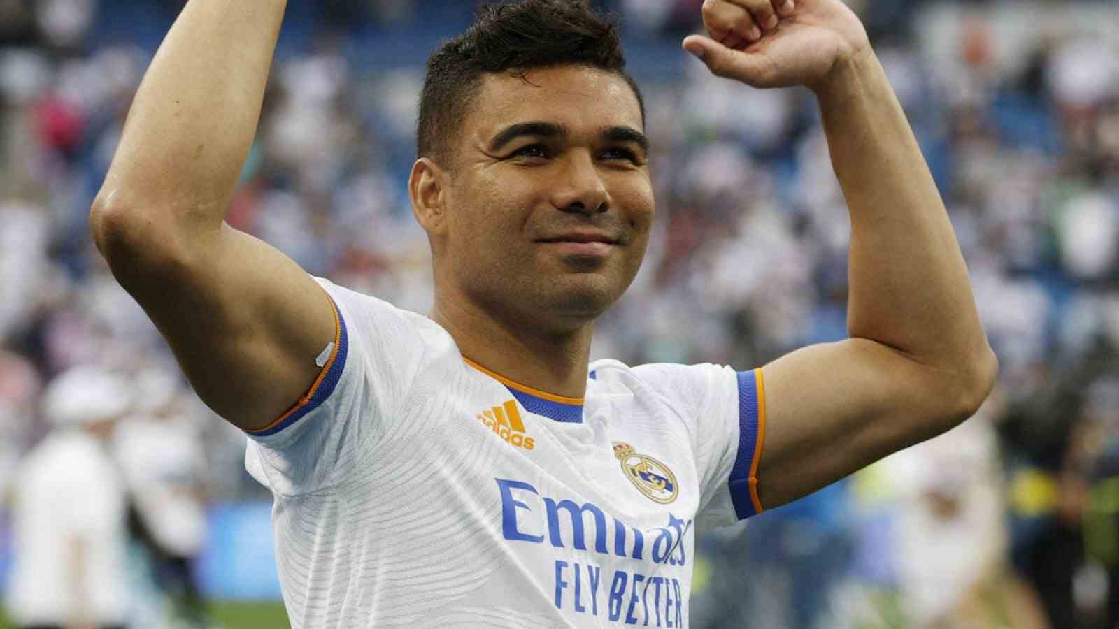 Casemiro all set to be the third-highest paid player in Manchester United after these two players