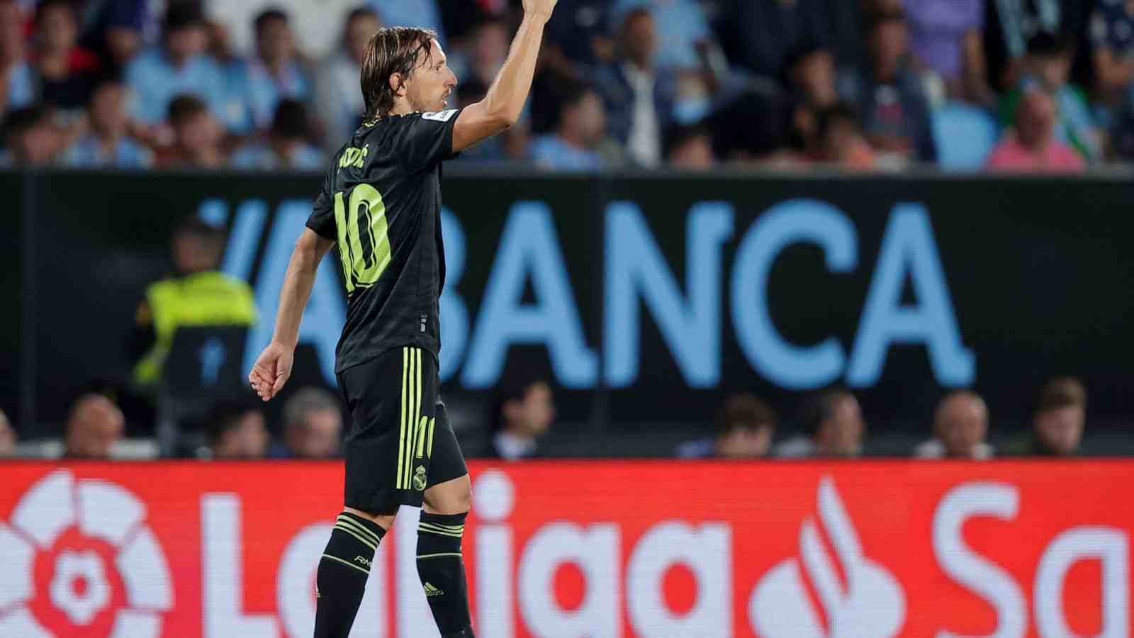 WATCH: Real Madrid’s Luka Modric receives a standing ovation from Celta Vigo fans after his brilliant performance