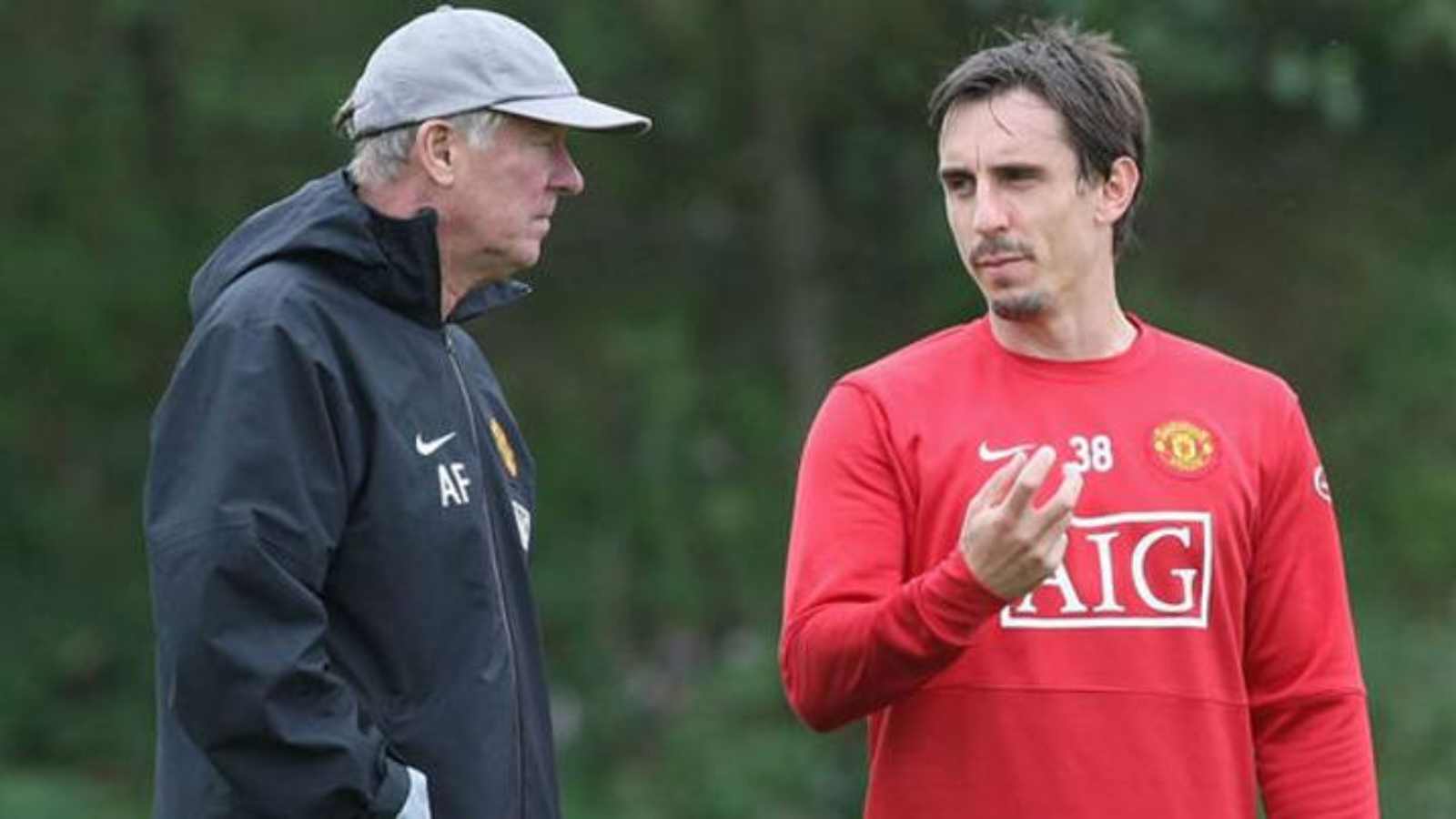 “I think you’re being f***ing unfair”- When Sir Alex Ferguson reprimanded Gary Neville over the transfer of this Manchester United player